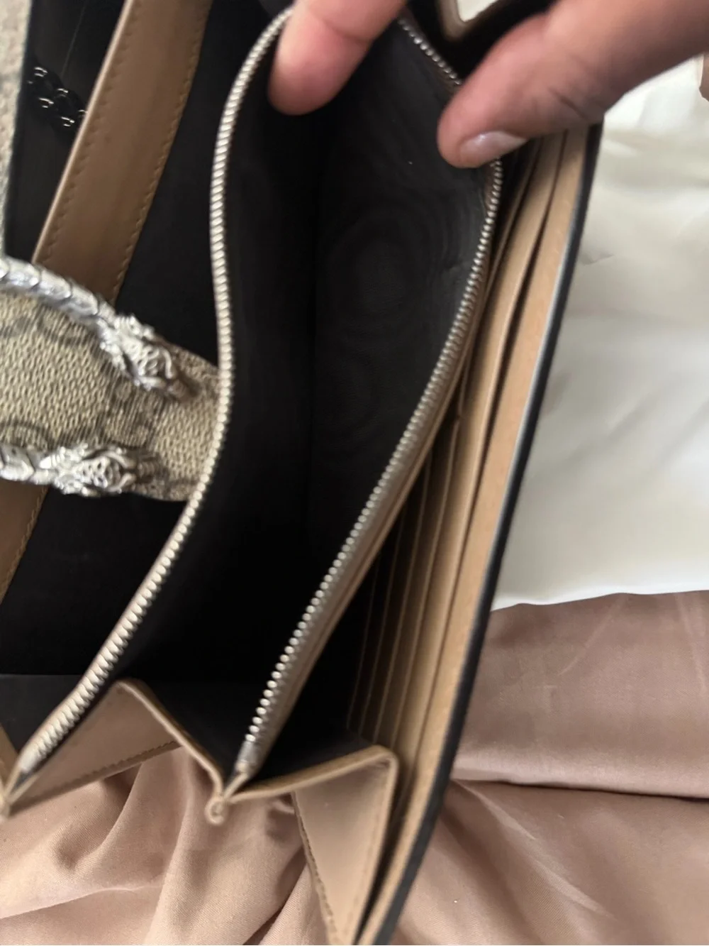 Gucci neutral professionally